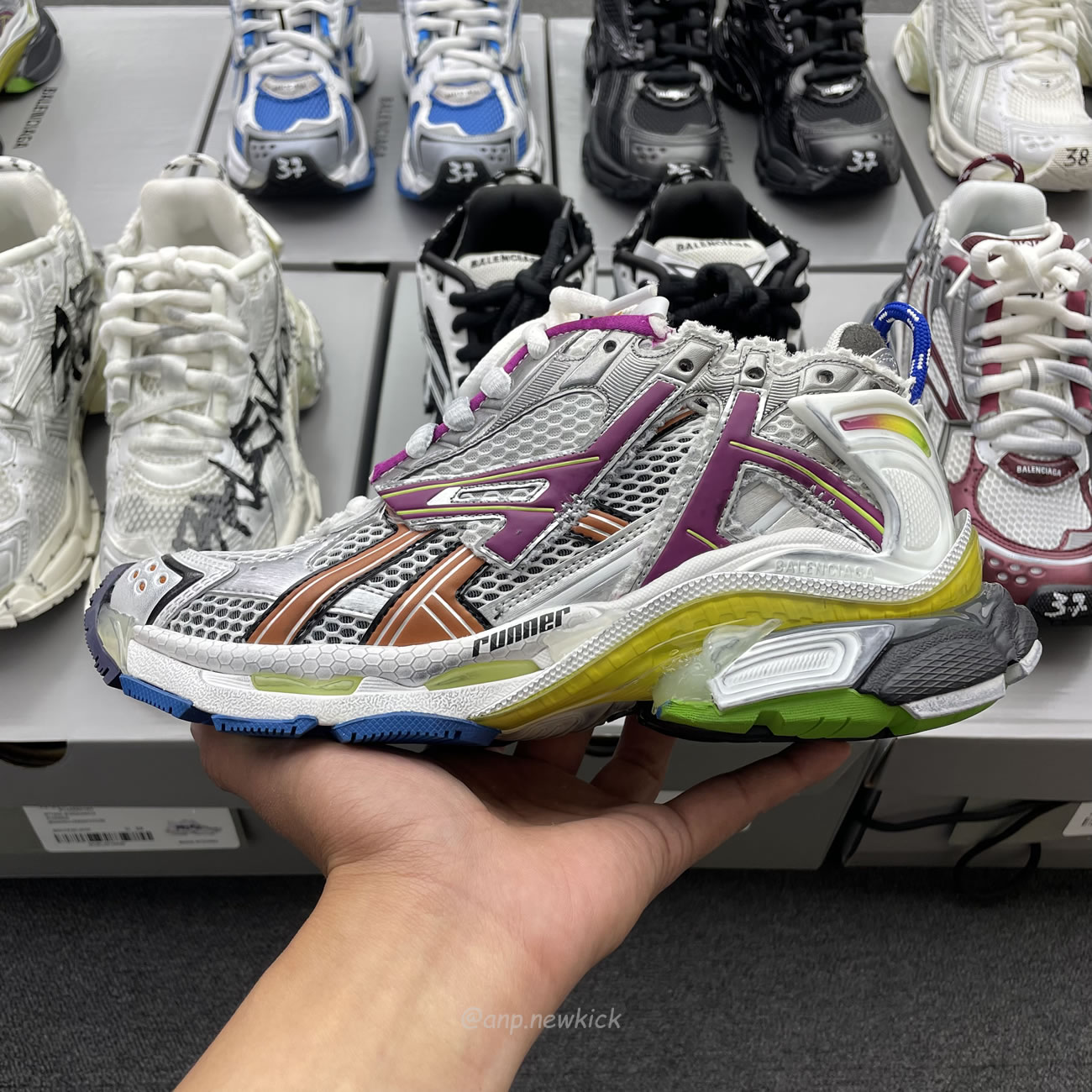 Balenciaga Runner White Grey Silver Black Blue Multicolor Burgundy (11) - www.newkick.vip